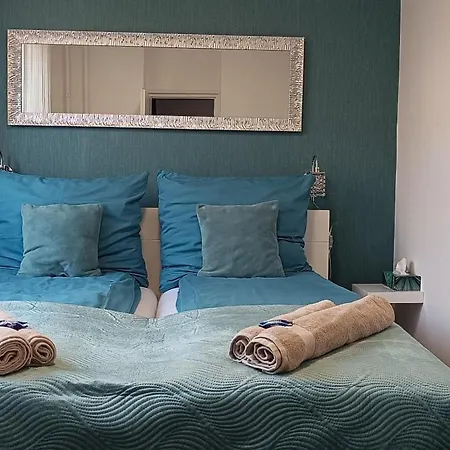 Apartament Tuerkiz Boutique Apartman-free Parking Debreţin